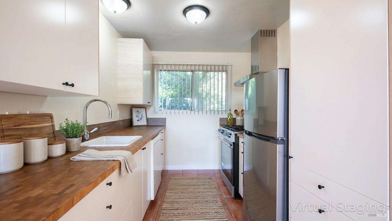 Detail Gallery Image 9 of 19 For 355 Parkview Ter #B7,  Vallejo,  CA 94589 - 1 Beds | 1 Baths