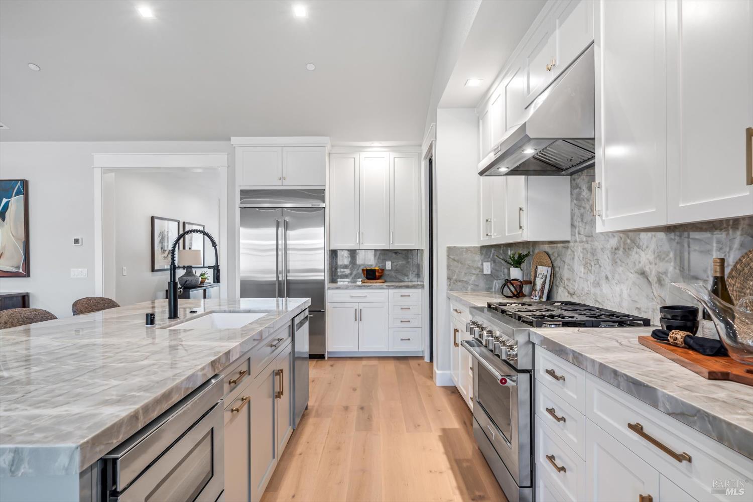 Detail Gallery Image 31 of 43 For 6516 Old Redwood -Maywood Ln Hwy, Santa Rosa,  CA 95403 - 4 Beds | 2/1 Baths