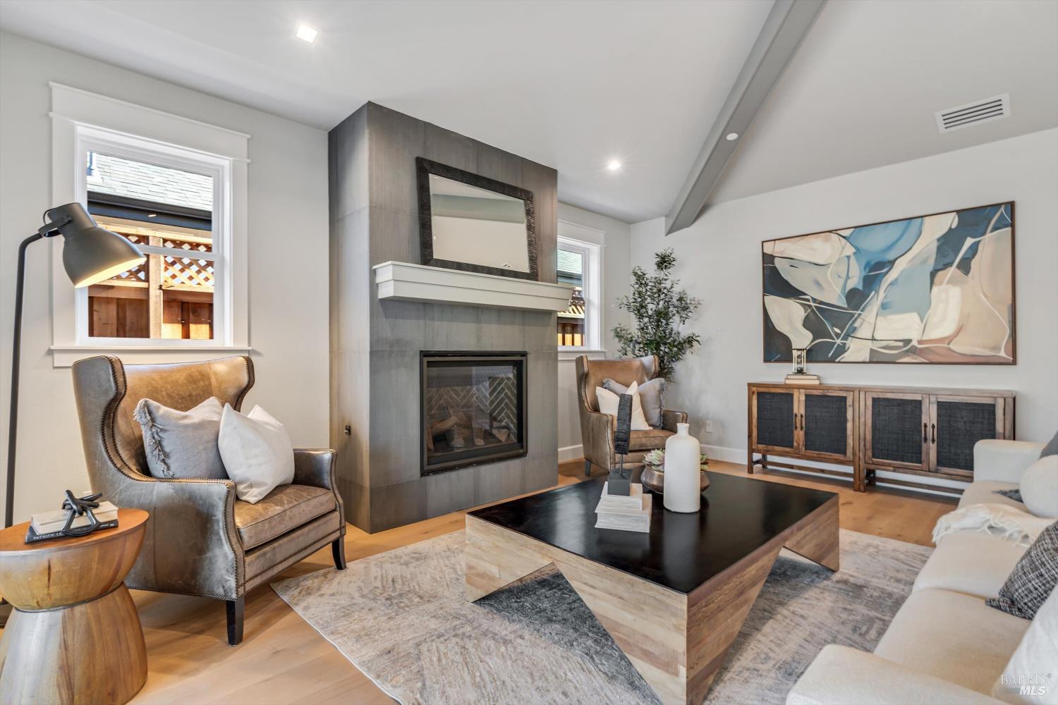 Detail Gallery Image 25 of 43 For 6516 Old Redwood -Maywood Ln Hwy, Santa Rosa,  CA 95403 - 4 Beds | 2/1 Baths