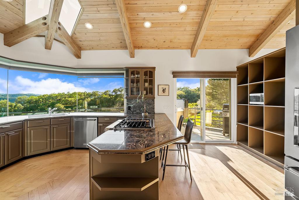 Detail Gallery Image 9 of 55 For 23121 Vineyard Rd, Geyserville,  CA 95441 - 3 Beds | 2 Baths