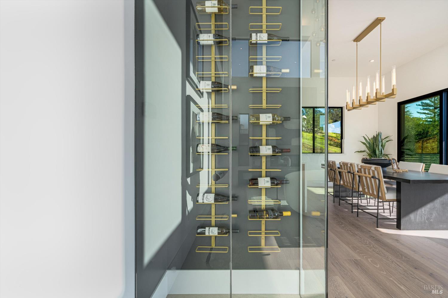 Detail Gallery Image 22 of 99 For 1580 Clear Ridge Dr, Healdsburg,  CA 95448 - 4 Beds | 4/1 Baths