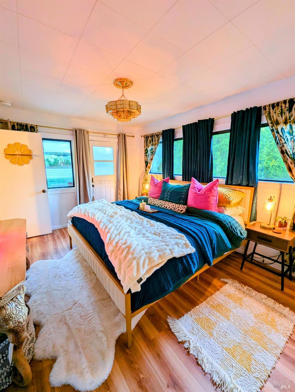 Detail Gallery Image 10 of 14 For 15460 Bay Ave, Guerneville,  CA 95446 - 2 Beds | 2 Baths