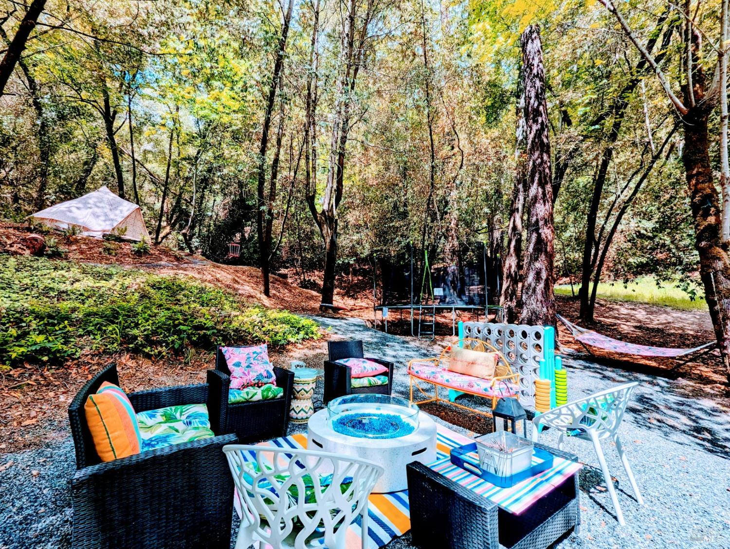 Detail Gallery Image 6 of 14 For 15460 Bay Ave, Guerneville,  CA 95446 - 2 Beds | 2 Baths