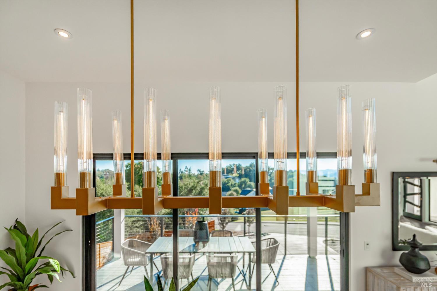 Detail Gallery Image 28 of 99 For 1580 Clear Ridge Dr, Healdsburg,  CA 95448 - 4 Beds | 4/1 Baths