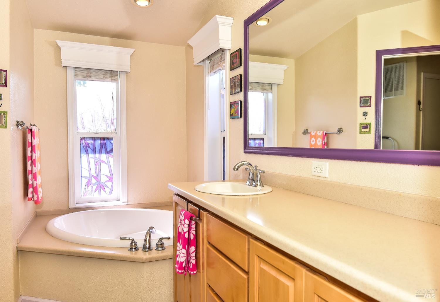 Detail Gallery Image 22 of 39 For 45 International Blvd, Sonoma,  CA 95476 - 2 Beds | 2 Baths