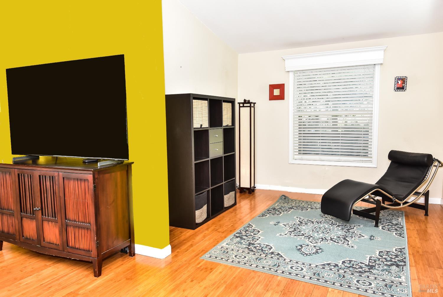 Detail Gallery Image 19 of 39 For 45 International Blvd, Sonoma,  CA 95476 - 2 Beds | 2 Baths