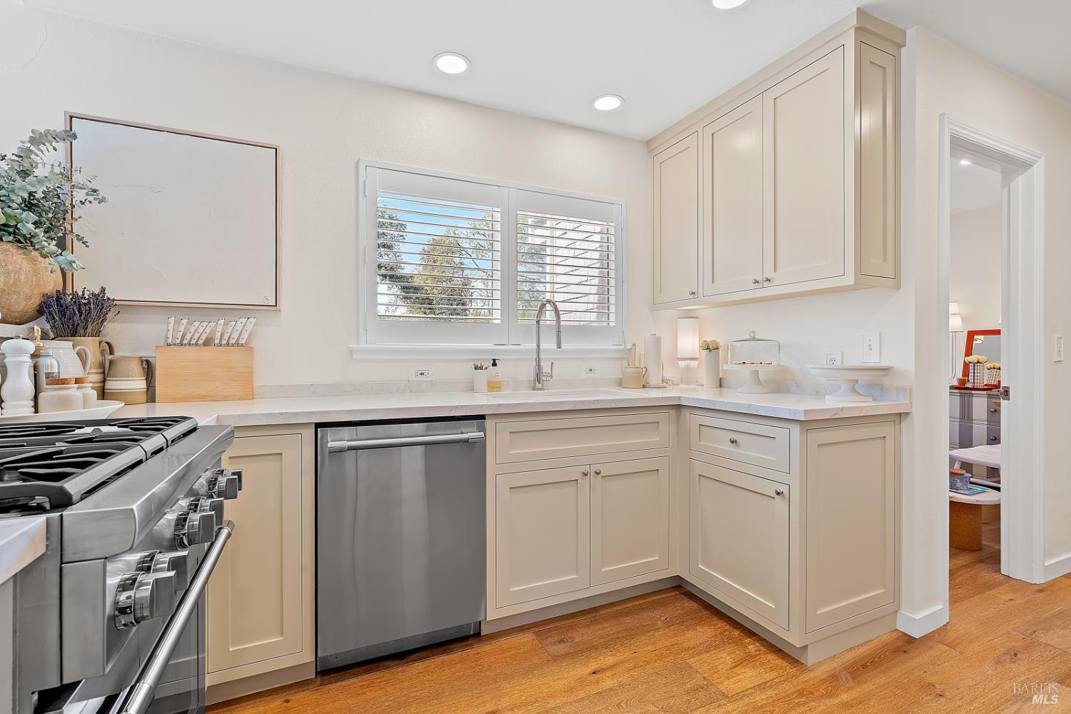 Detail Gallery Image 10 of 31 For 110 Viola Way, Angwin,  CA 94508 - 2 Beds | 2 Baths