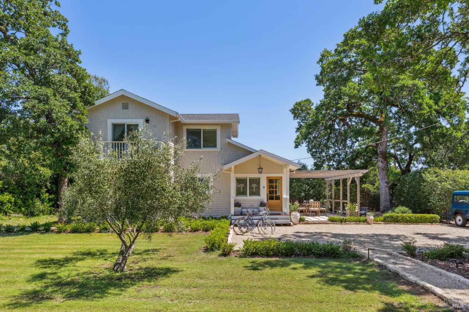 Detail Gallery Image 2 of 31 For 110 Viola Way, Angwin,  CA 94508 - 2 Beds | 2 Baths