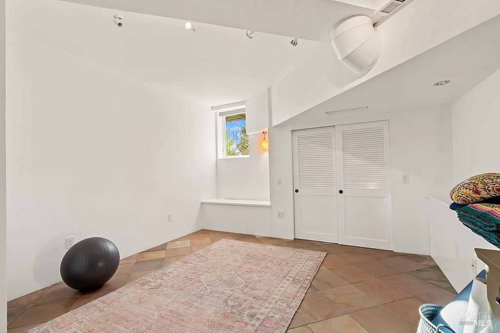 Detail Gallery Image 36 of 55 For 23121 Vineyard Rd, Geyserville,  CA 95441 - 3 Beds | 2 Baths