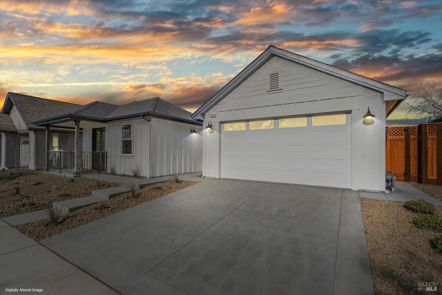 Detail Gallery Image 2 of 43 For 6516 Old Redwood -Maywood Ln Hwy, Santa Rosa,  CA 95403 - 4 Beds | 2/1 Baths