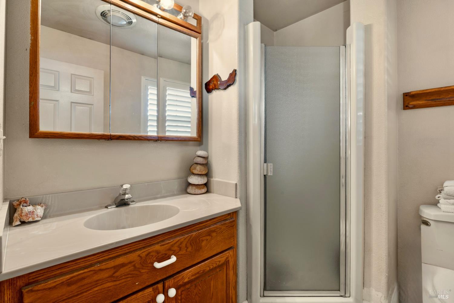 Detail Gallery Image 15 of 29 For 18070 Ocean Dr, Fort Bragg,  CA 95437 - 3 Beds | 2/1 Baths