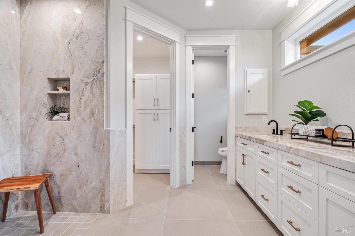 Detail Gallery Image 36 of 43 For 6516 Old Redwood -Maywood Ln Hwy, Santa Rosa,  CA 95403 - 4 Beds | 2/1 Baths