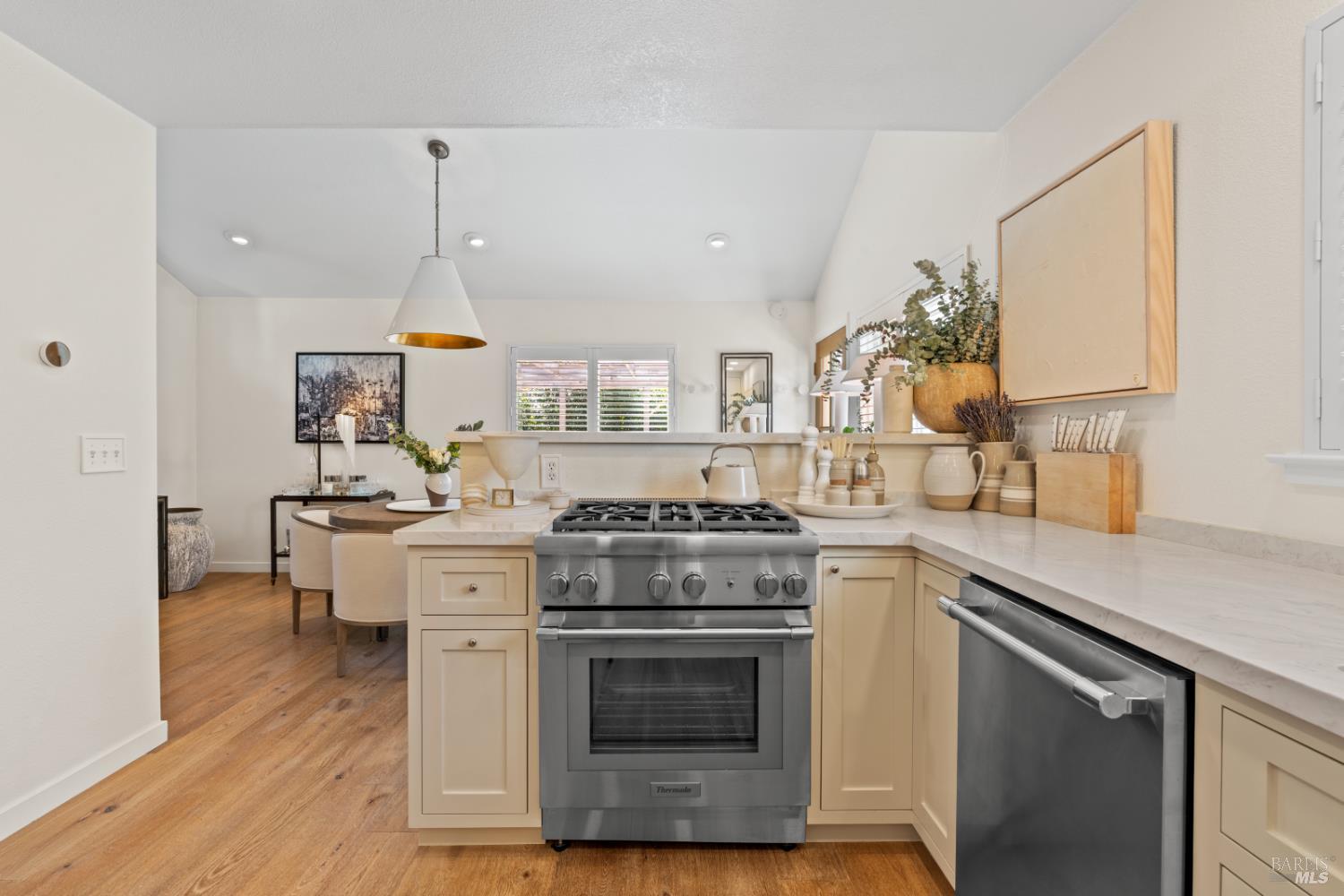 Detail Gallery Image 11 of 31 For 110 Viola Way, Angwin,  CA 94508 - 2 Beds | 2 Baths