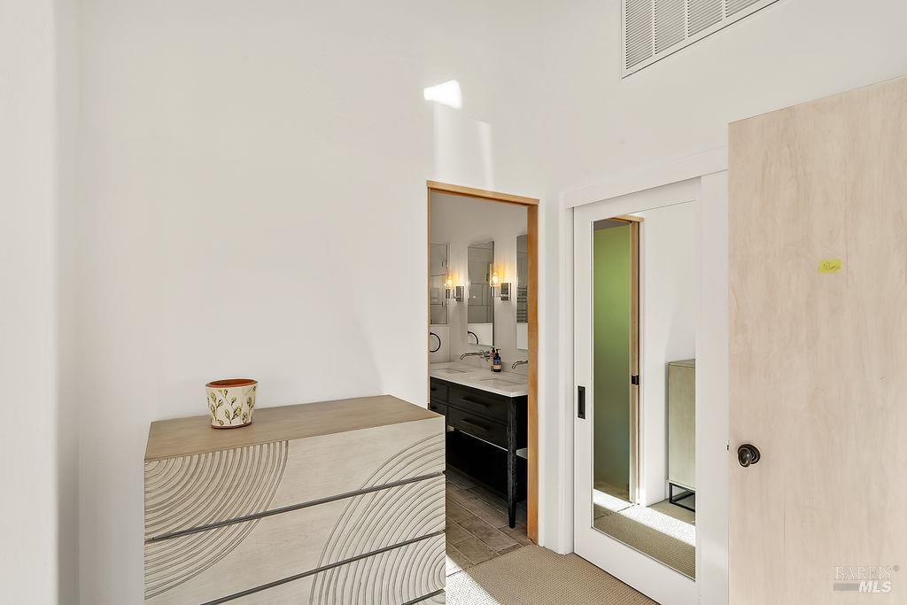 Detail Gallery Image 24 of 55 For 23121 Vineyard Rd, Geyserville,  CA 95441 - 3 Beds | 2 Baths