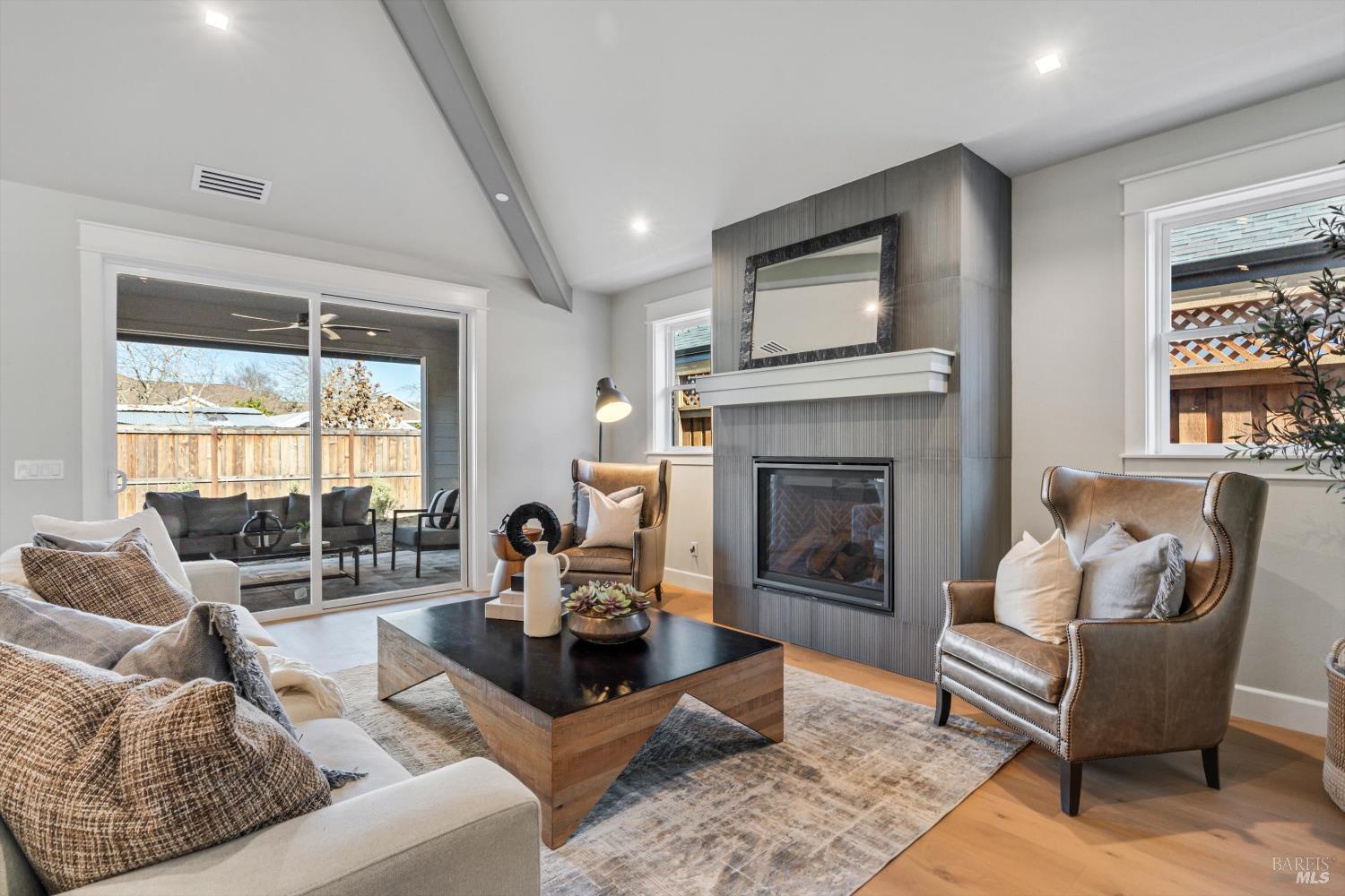 Detail Gallery Image 24 of 43 For 6516 Old Redwood -Maywood Ln Hwy, Santa Rosa,  CA 95403 - 4 Beds | 2/1 Baths