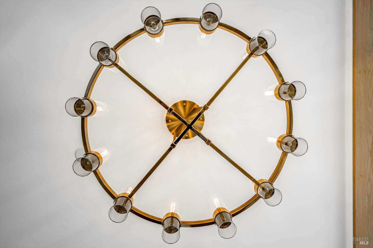 Detail Gallery Image 10 of 99 For 1580 Clear Ridge Dr, Healdsburg,  CA 95448 - 4 Beds | 4/1 Baths