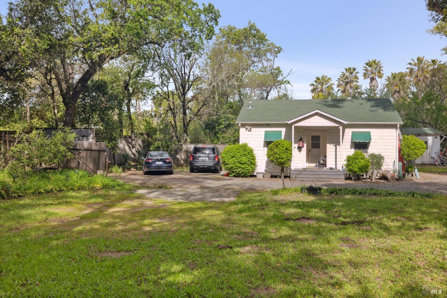 Detail Gallery Image 3 of 37 For 3048 Myrtledale Rd, Calistoga,  CA 94515 - 1 Beds | 1 Baths