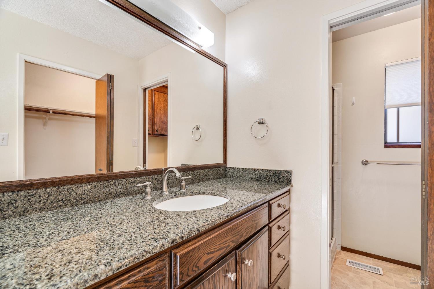 Detail Gallery Image 15 of 35 For 809 Gilardi Dr, Petaluma,  CA 94952 - 4 Beds | 2 Baths