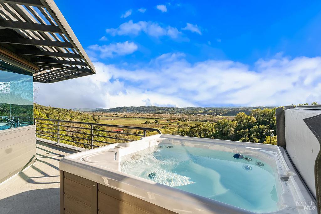 Detail Gallery Image 19 of 55 For 23121 Vineyard Rd, Geyserville,  CA 95441 - 3 Beds | 2 Baths