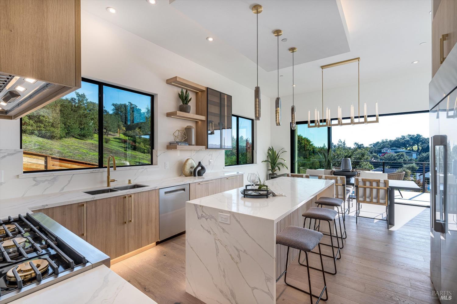 Detail Gallery Image 38 of 99 For 1580 Clear Ridge Dr, Healdsburg,  CA 95448 - 4 Beds | 4/1 Baths