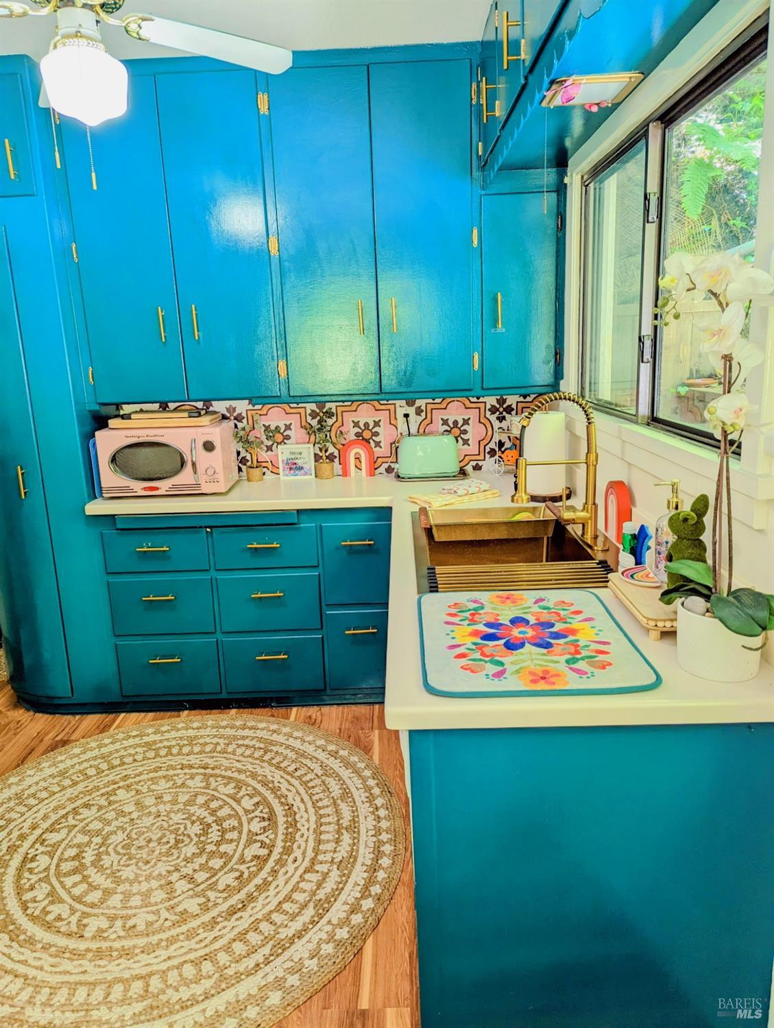 Detail Gallery Image 13 of 14 For 15460 Bay Ave, Guerneville,  CA 95446 - 2 Beds | 2 Baths