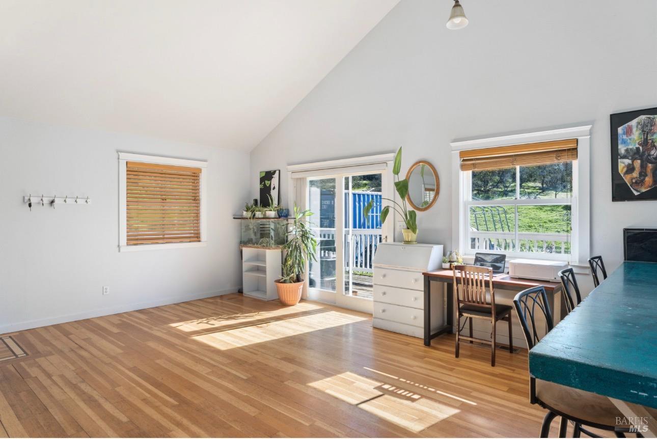 Detail Gallery Image 6 of 28 For 12800 Bottle Rock Rd, Kelseyville,  CA 95451 - 2 Beds | 1 Baths