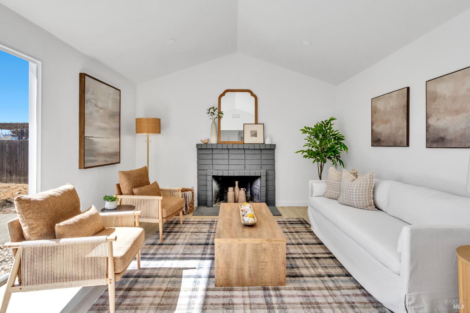 Detail Gallery Image 18 of 44 For 938 Sandy Cove Dr, Rodeo,  CA 94572 - 4 Beds | 2 Baths