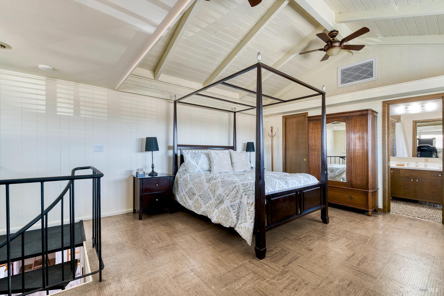 Detail Gallery Image 26 of 43 For 10 Capri Ct, San Rafael,  CA 94901 - 4 Beds | 3 Baths