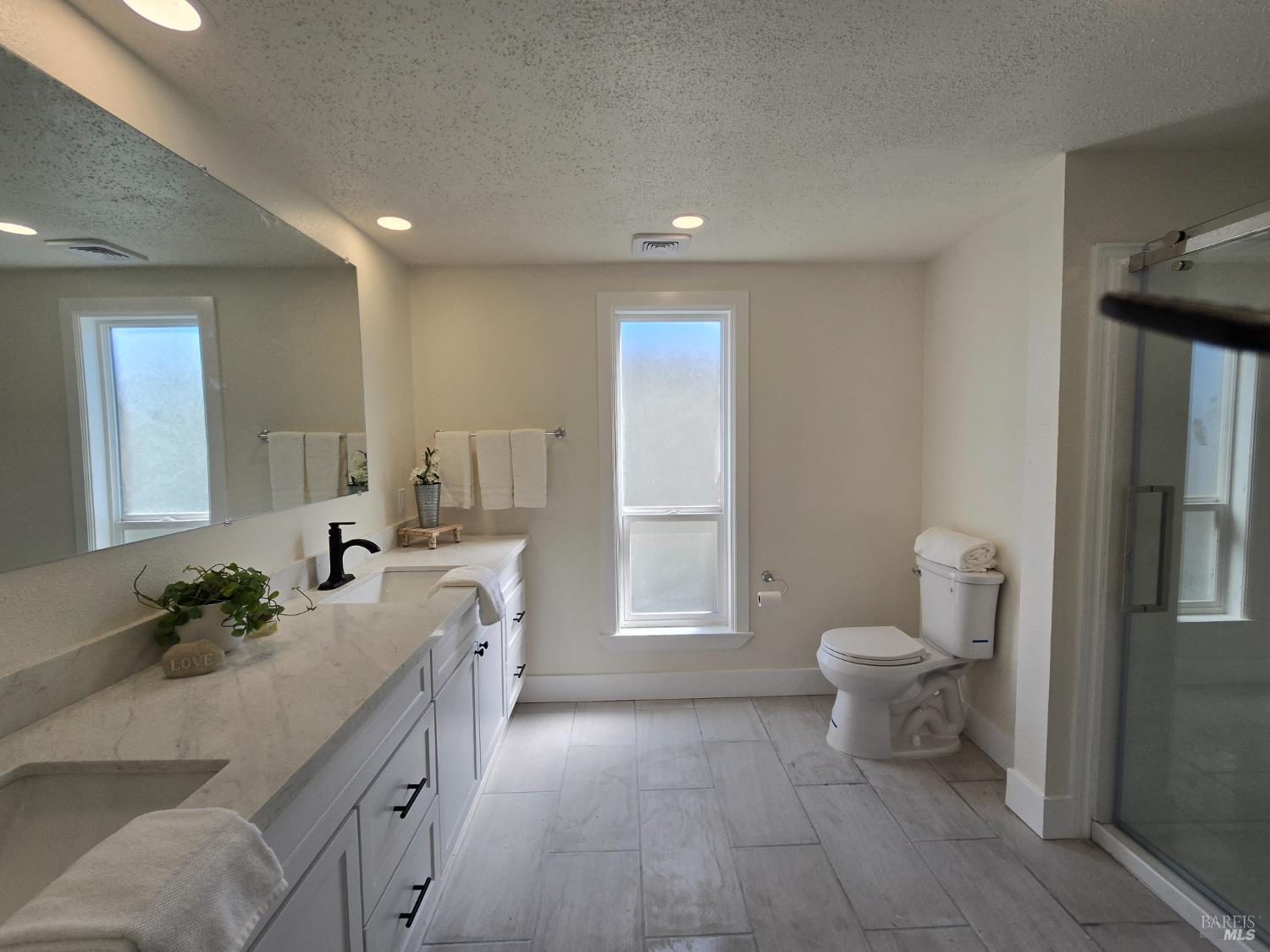 Detail Gallery Image 2 of 23 For 351 Circulo San Blas Unkn, Rohnert Park,  CA 94928 - 2 Beds | 2 Baths