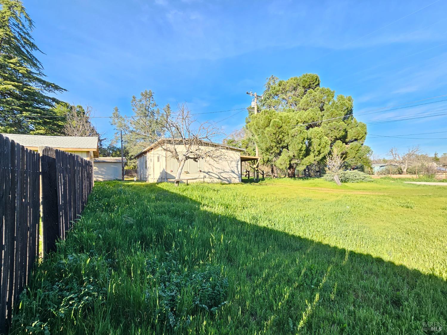 Detail Gallery Image 15 of 71 For 2851 Pamela Ln, Clearlake,  CA 95422 - 3 Beds | 2 Baths