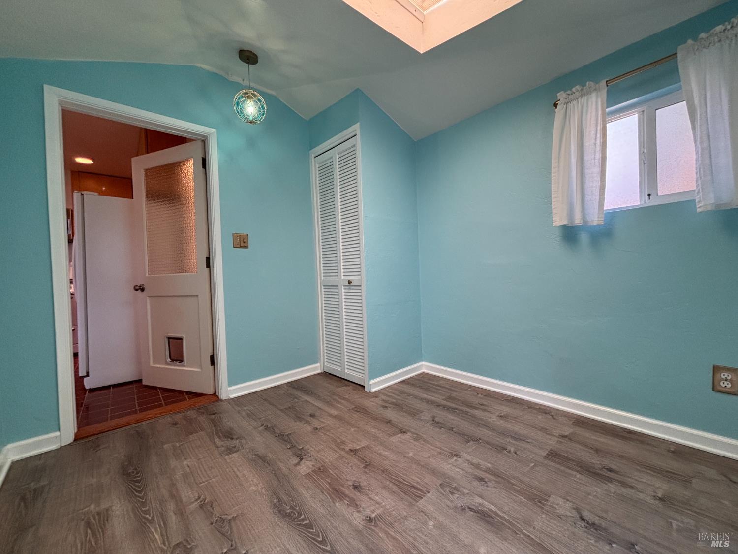 Detail Gallery Image 12 of 18 For 71 Rocca Dr, Fairfax,  CA 94930 - 2 Beds | 1 Baths