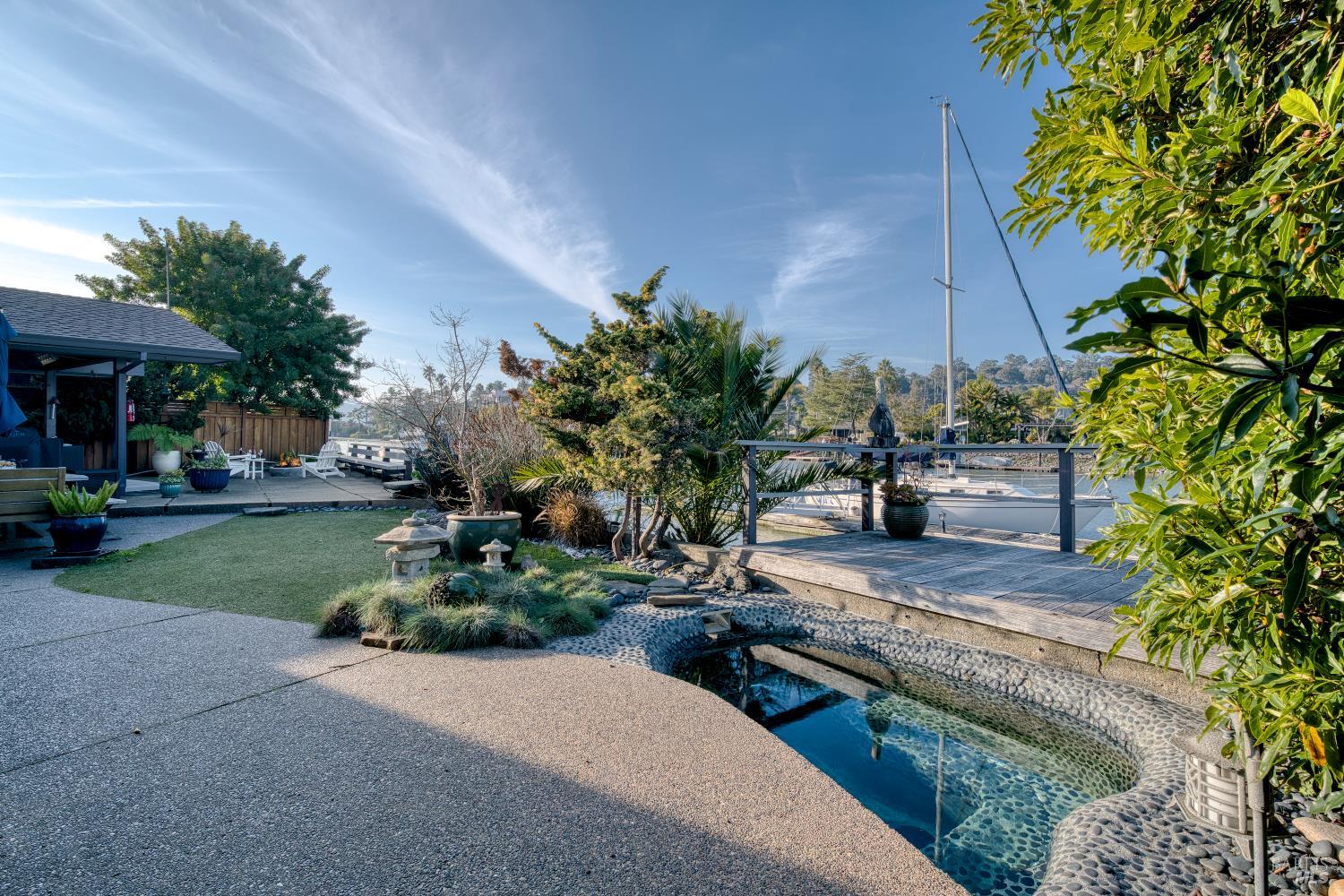 Detail Gallery Image 28 of 43 For 10 Capri Ct, San Rafael,  CA 94901 - 4 Beds | 3 Baths