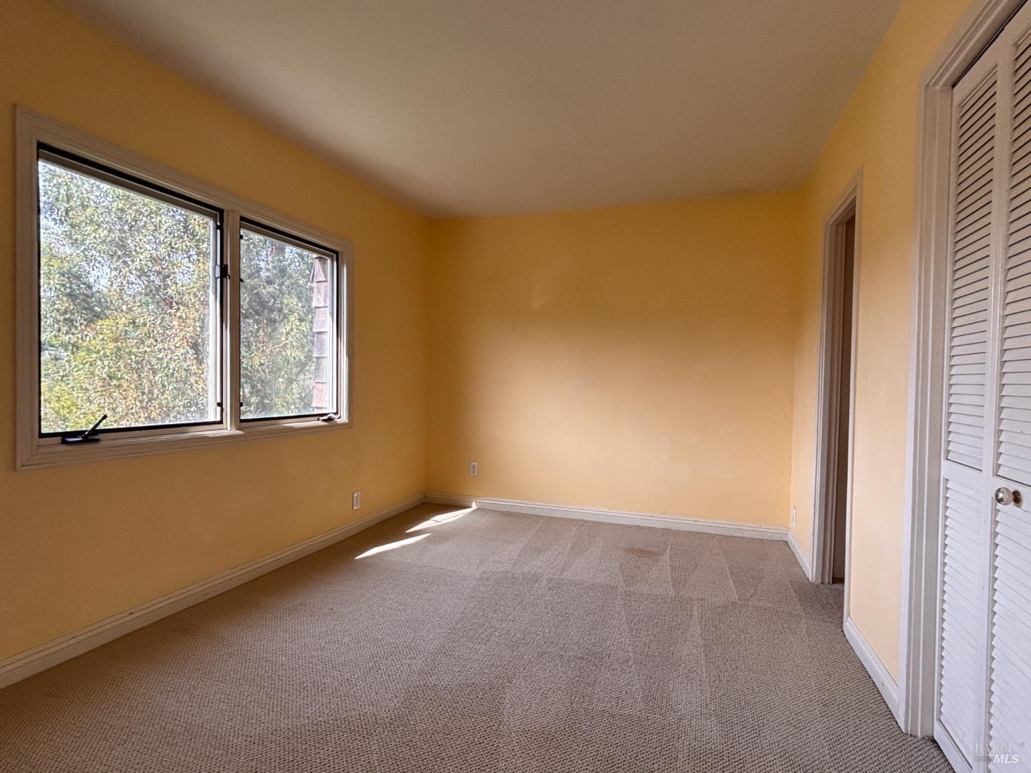 Detail Gallery Image 10 of 18 For 71 Rocca Dr, Fairfax,  CA 94930 - 2 Beds | 1 Baths