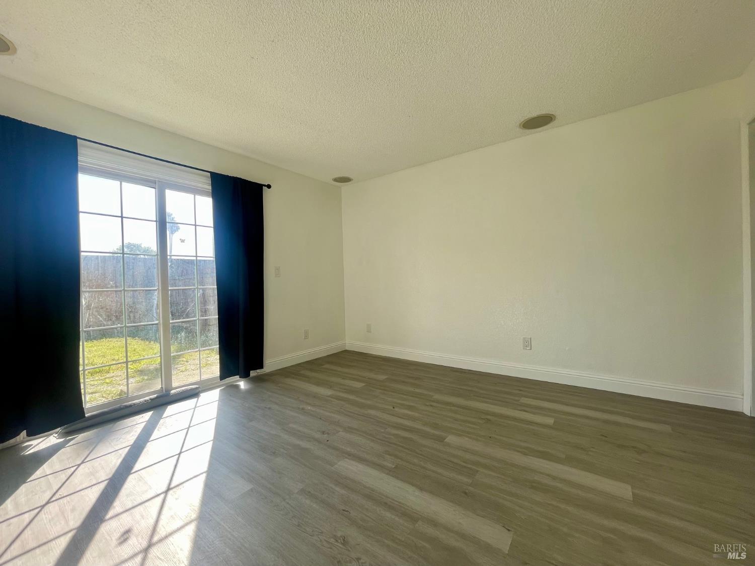 Detail Gallery Image 18 of 21 For 2932 Montclair Way, Fairfield,  CA 94534 - 3 Beds | 2 Baths