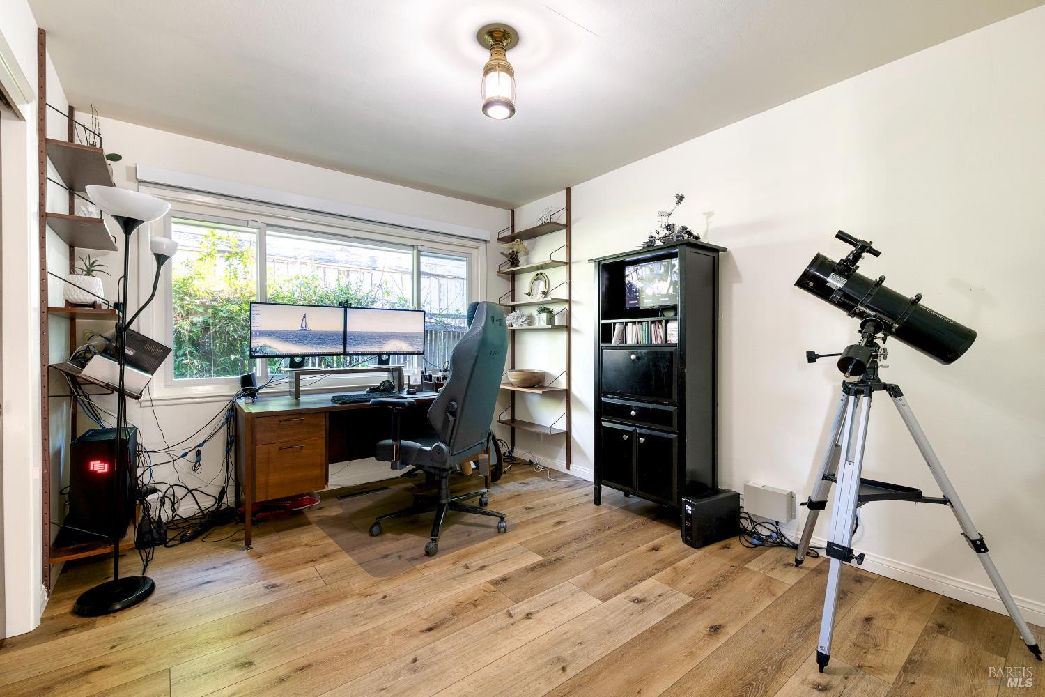 Detail Gallery Image 22 of 43 For 10 Capri Ct, San Rafael,  CA 94901 - 4 Beds | 3 Baths