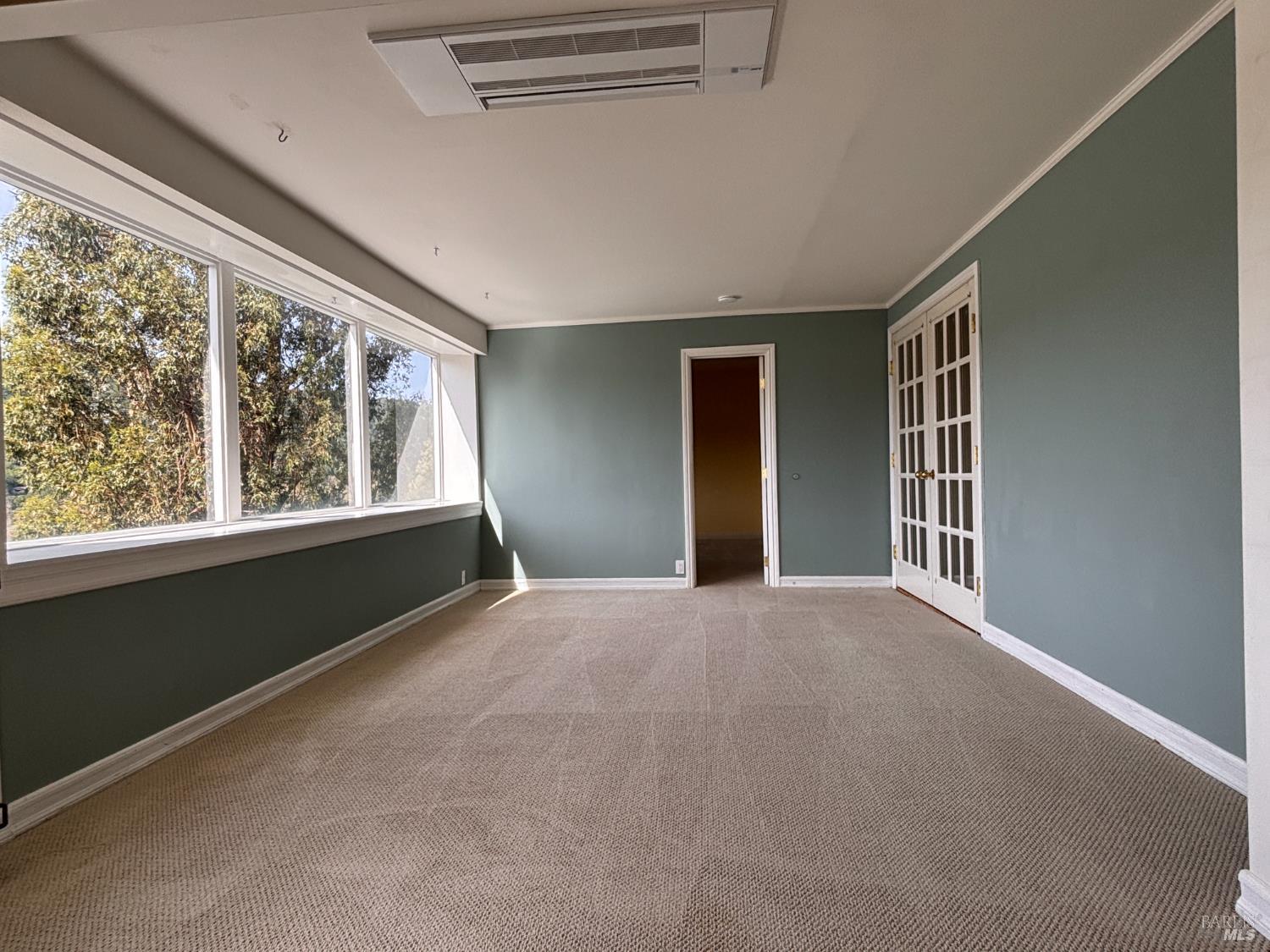 Detail Gallery Image 8 of 18 For 71 Rocca Dr, Fairfax,  CA 94930 - 2 Beds | 1 Baths