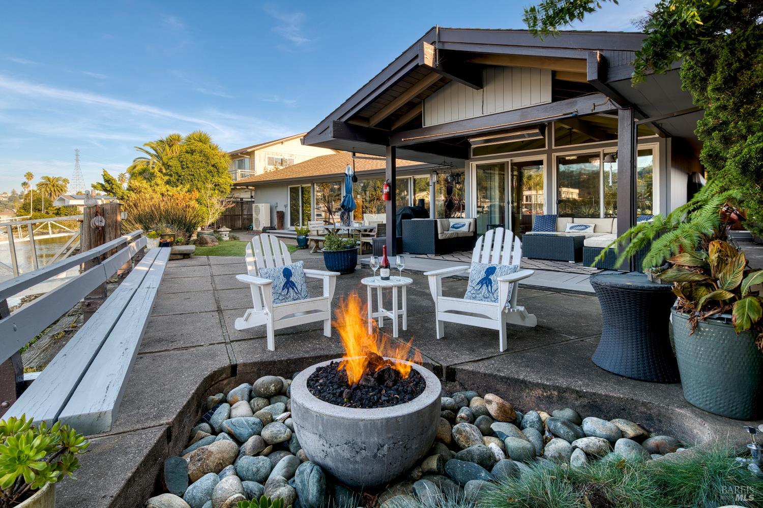 Detail Gallery Image 41 of 43 For 10 Capri Ct, San Rafael,  CA 94901 - 4 Beds | 3 Baths