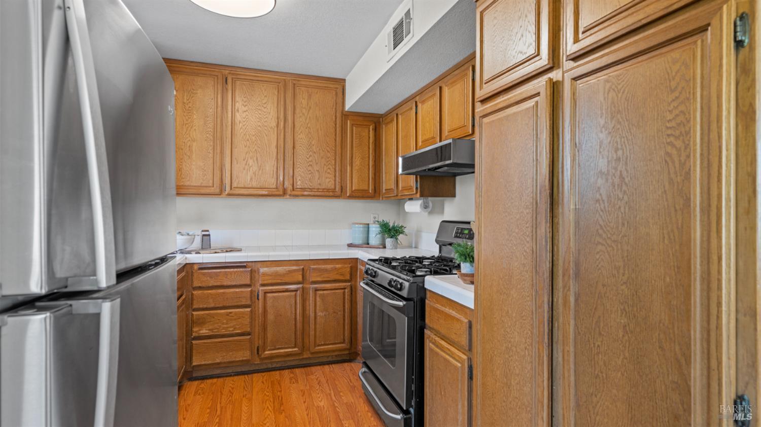 Detail Gallery Image 15 of 55 For 215 Apollo Unkn #1,  Hercules,  CA 94547 - 2 Beds | 1/1 Baths