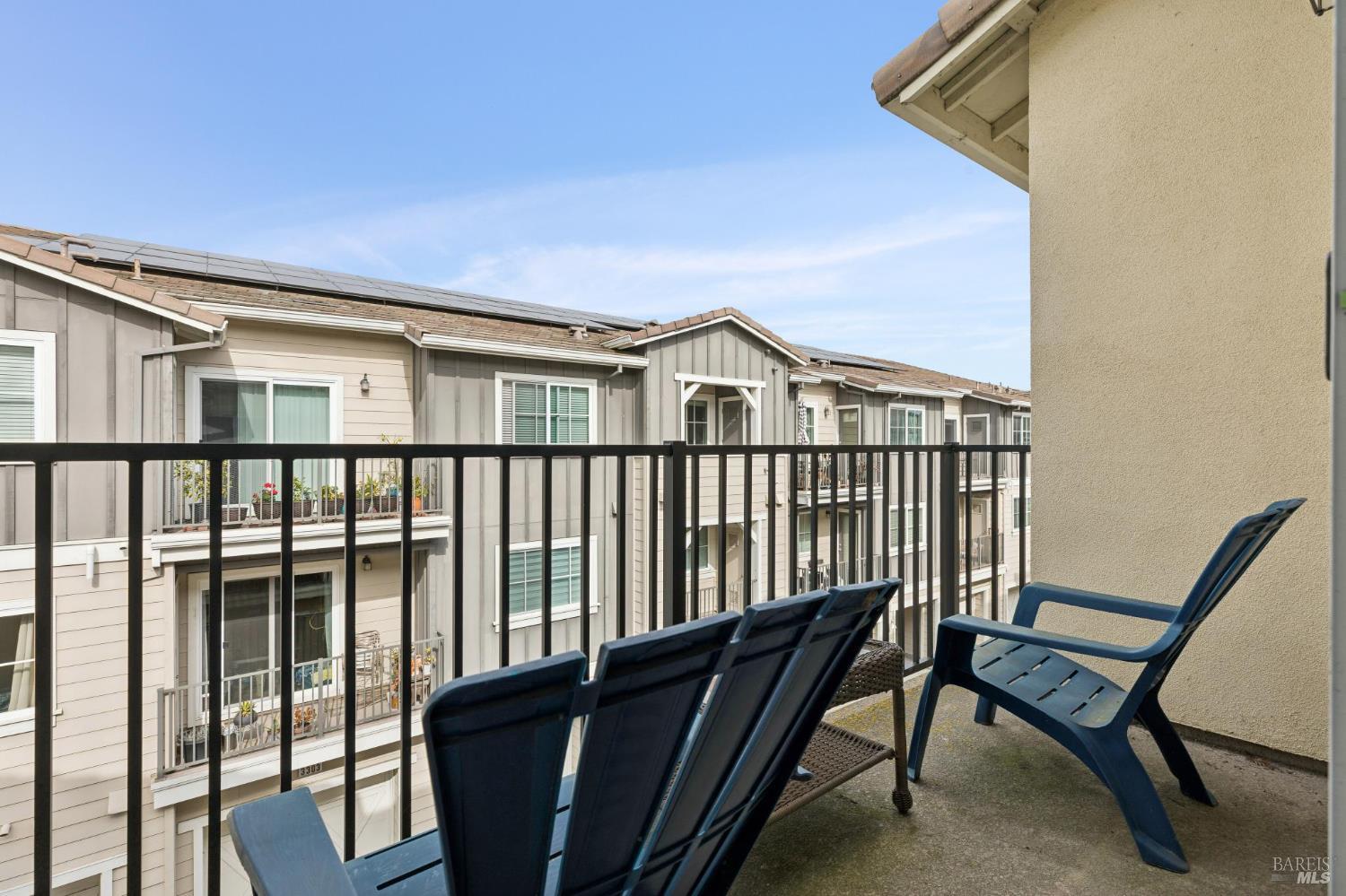 Detail Gallery Image 31 of 39 For 1414 Mauro Pietro Dr #301,  Petaluma,  CA 94954 - 3 Beds | 2 Baths