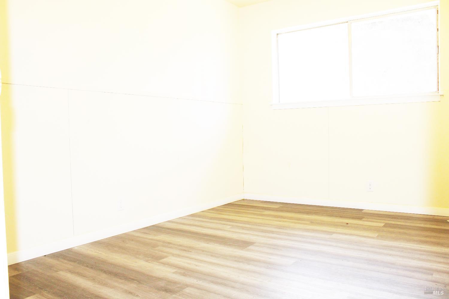 Detail Gallery Image 7 of 26 For 4083 Frye Ave, Clearlake,  CA 95422 - 3 Beds | 1/1 Baths