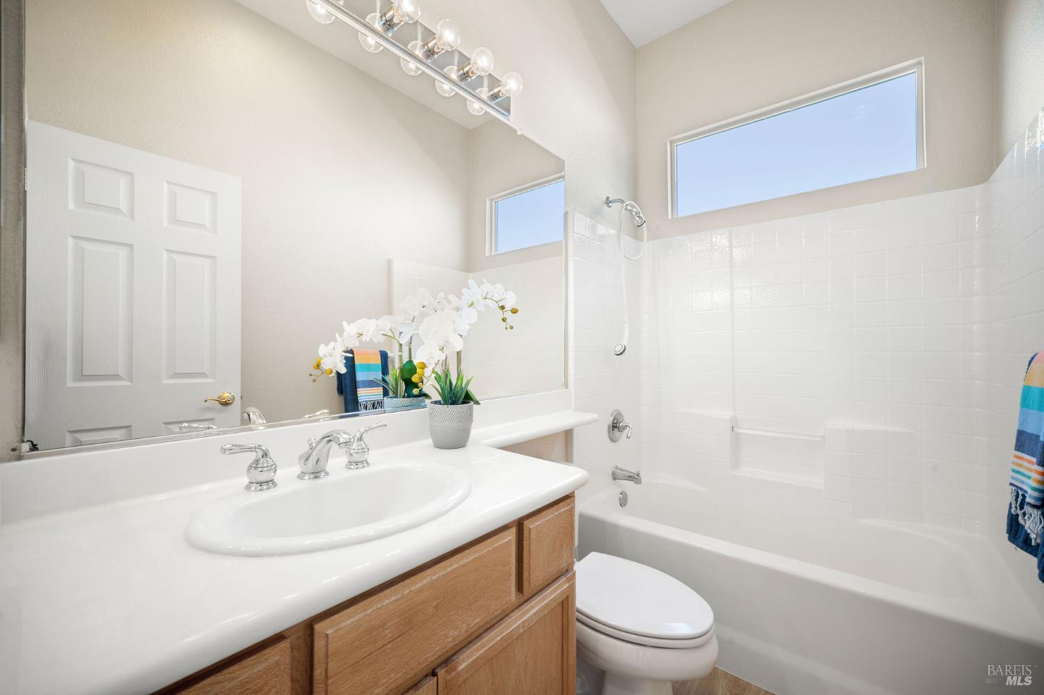 Detail Gallery Image 26 of 77 For 377 Shadow Creek Dr, Rio Vista,  CA 94571 - 2 Beds | 3/1 Baths