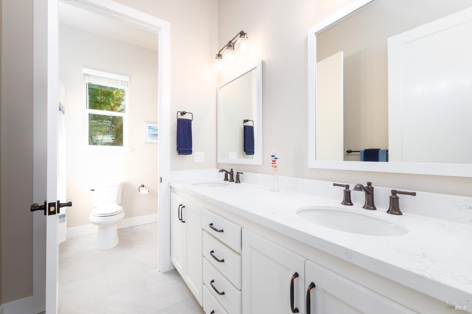 Detail Gallery Image 34 of 43 For 3744 Crown Hill Dr, Santa Rosa,  CA 95404 - 5 Beds | 4 Baths