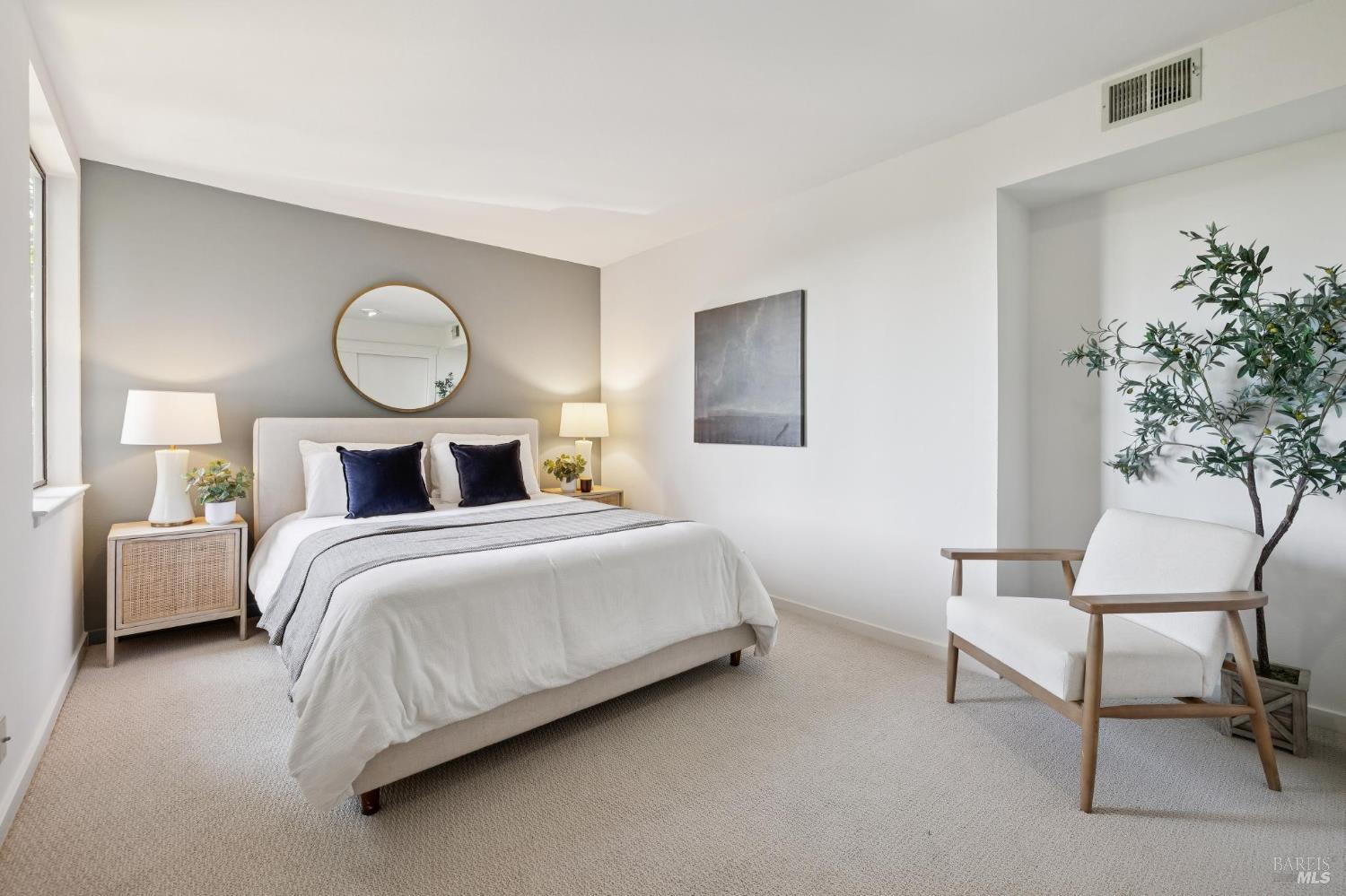 Detail Gallery Image 20 of 25 For 121 Professional Center Pkwy, San Rafael,  CA 94903 - 3 Beds | 2/1 Baths