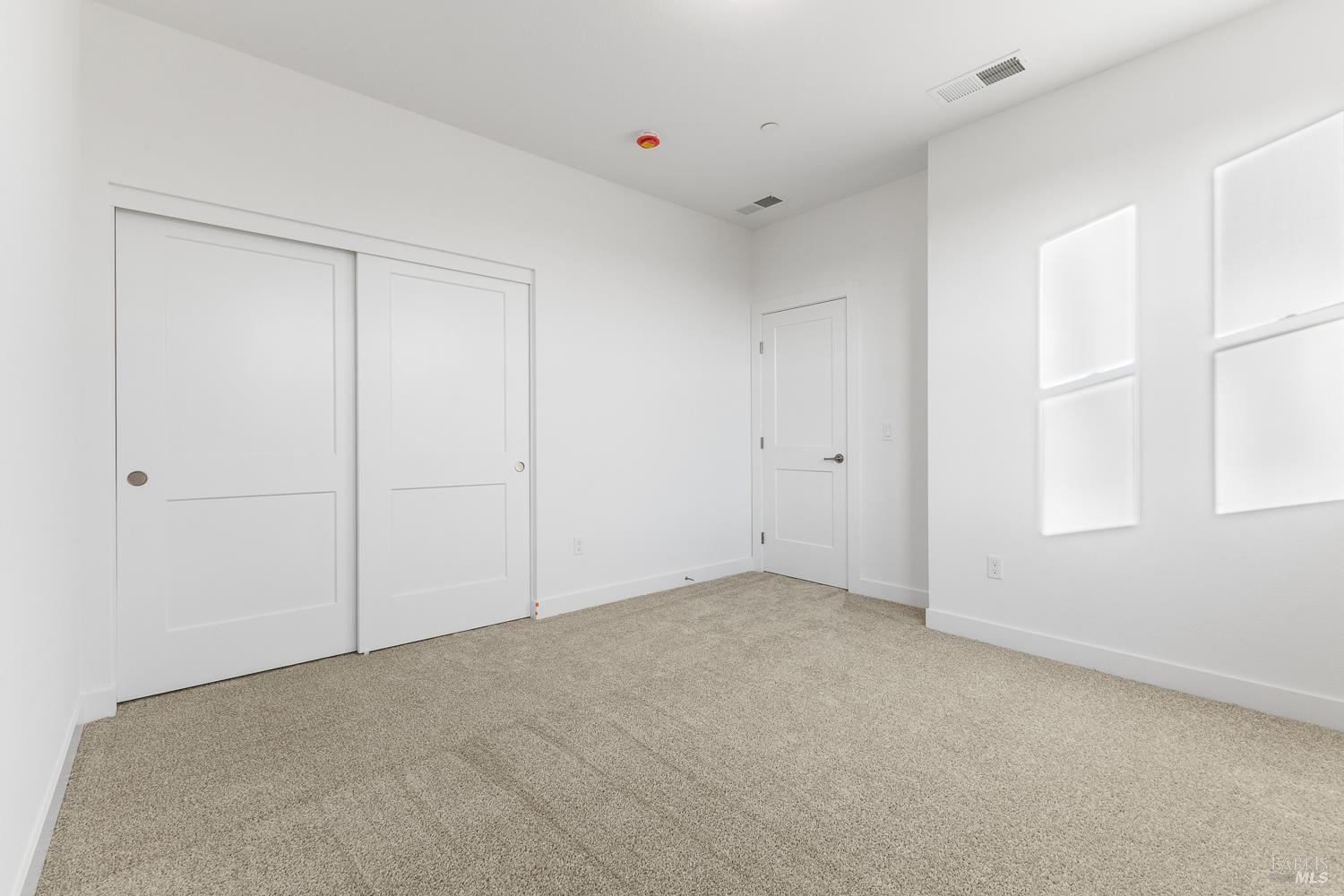 Detail Gallery Image 23 of 31 For 7337 Willowglen Dr, Rohnert Park,  CA 94928 - 3 Beds | 2/1 Baths