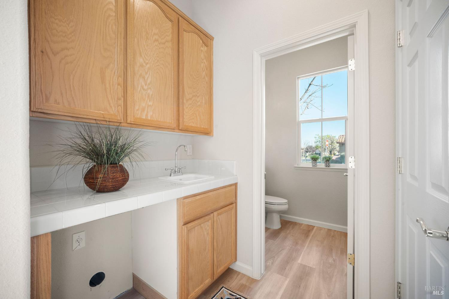 Detail Gallery Image 29 of 77 For 377 Shadow Creek Dr, Rio Vista,  CA 94571 - 2 Beds | 3/1 Baths