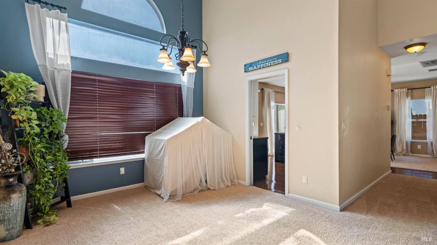 Detail Gallery Image 9 of 42 For 238 Harvest Dr, Vacaville,  CA 95687 - 4 Beds | 2/1 Baths