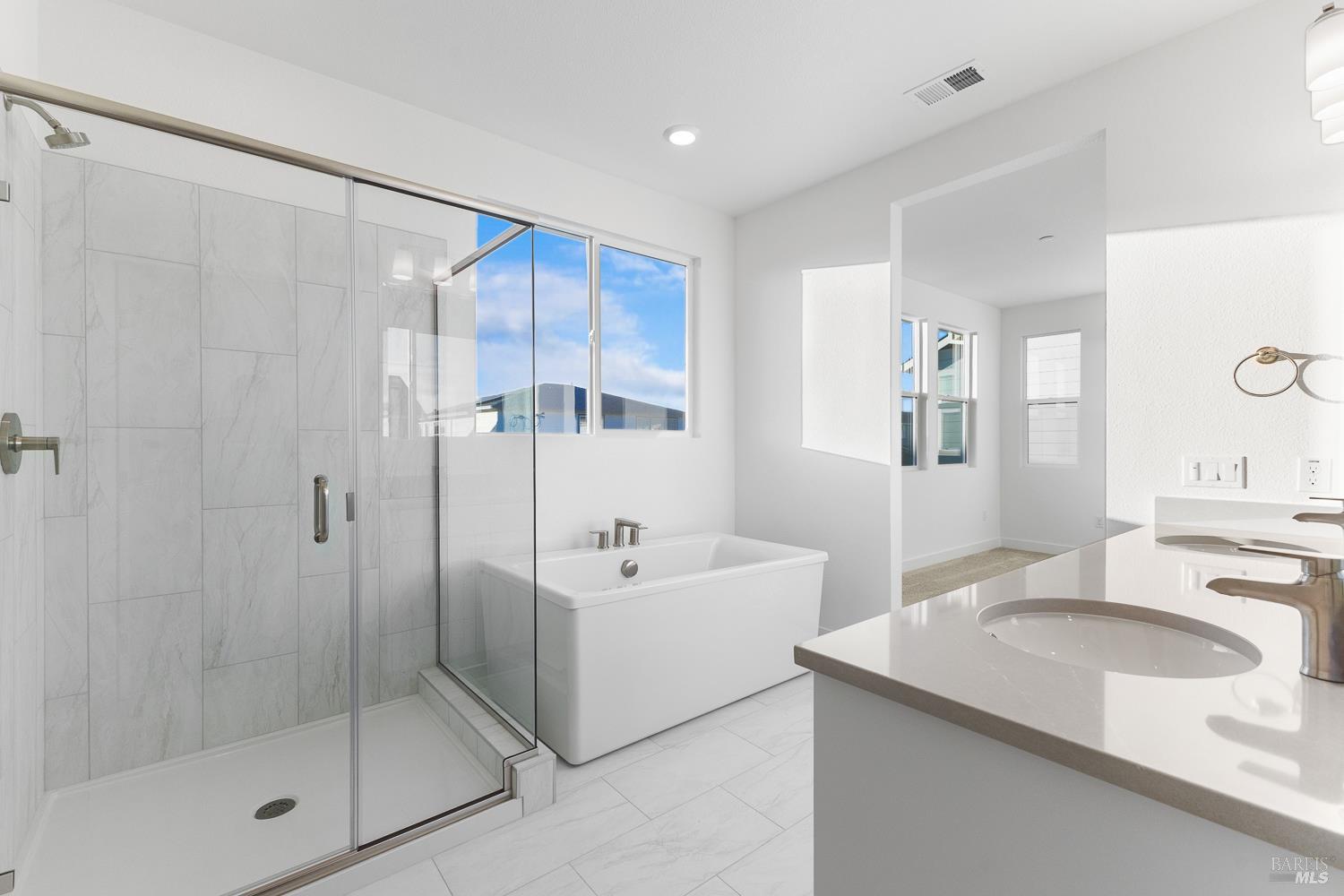 Detail Gallery Image 21 of 31 For 7337 Willowglen Dr, Rohnert Park,  CA 94928 - 3 Beds | 2/1 Baths