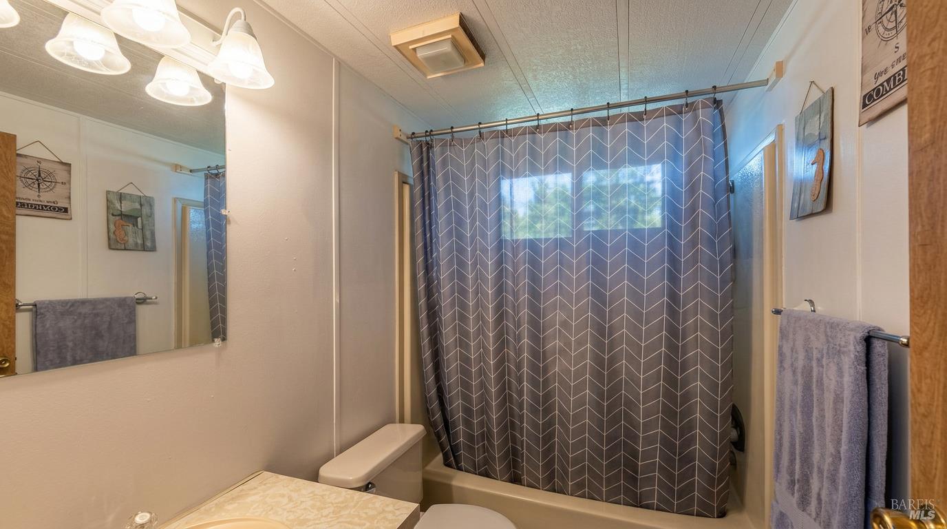 Detail Gallery Image 7 of 14 For 7186 Plumas St, Nice,  CA 95464 - 3 Beds | 2 Baths