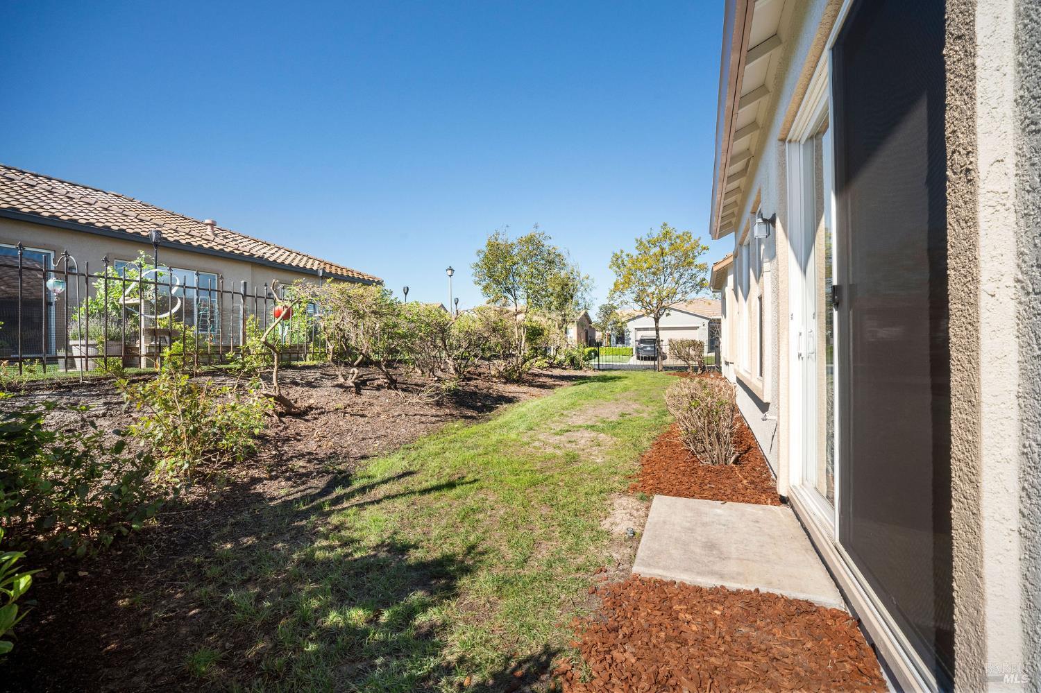 Detail Gallery Image 34 of 77 For 377 Shadow Creek Dr, Rio Vista,  CA 94571 - 2 Beds | 3/1 Baths