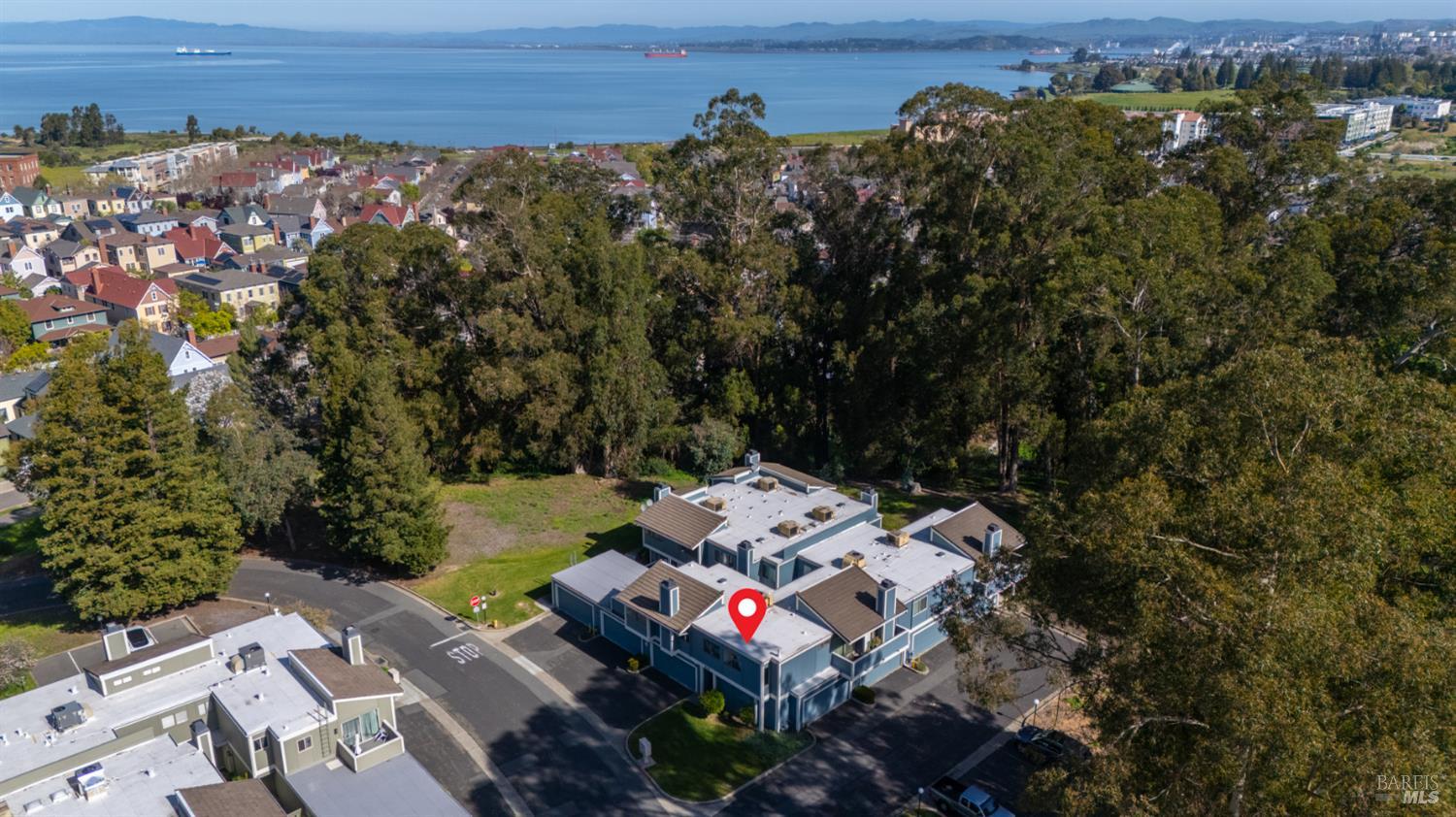 Detail Gallery Image 42 of 55 For 215 Apollo Unkn #1,  Hercules,  CA 94547 - 2 Beds | 1/1 Baths